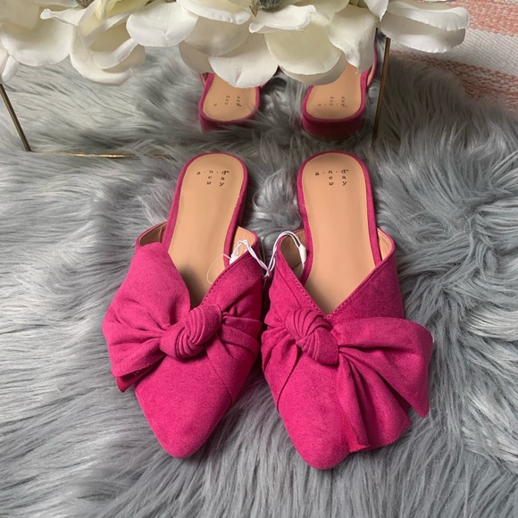 Pink A New Day bow mules 🎀 - Picture 2 of 8